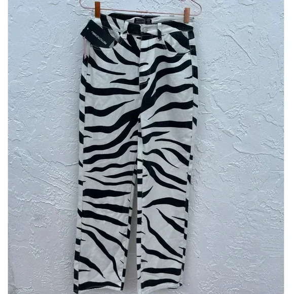 PrettyLittleThing Womens Long Leg Straight Cut Zebra Pants Black and White Sz 6 - Picture 2 of 14